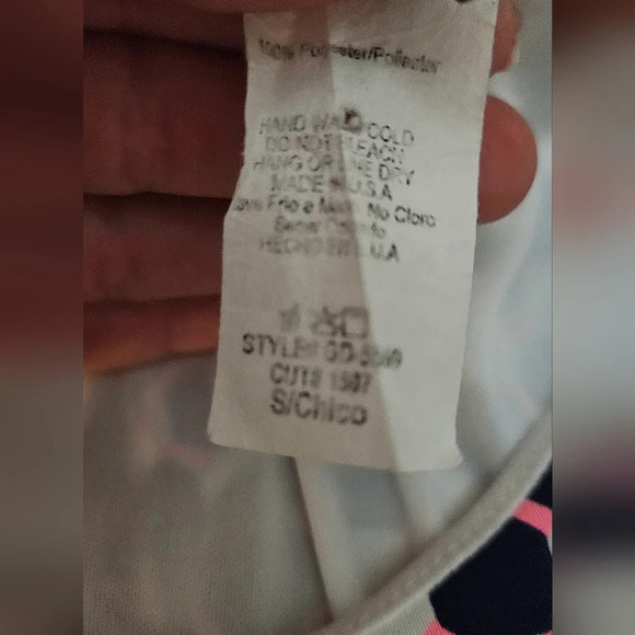 GIBIU Geometric shortsleeve shiftdress. Size small - Picture 9 of 10